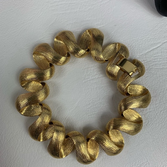 Vo Jewelry - Vintage gold tone signed Vo statement bracelet